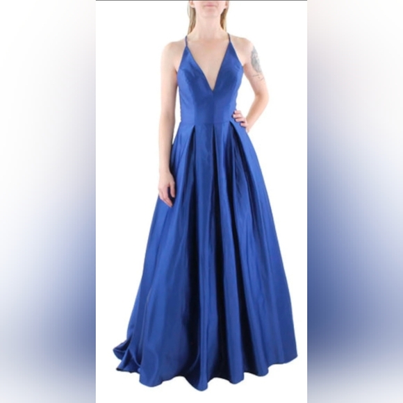 Blondie Nites Dresses & Skirts - NWT BLONDIE NITES Elegant Blue Evening Gown - Juniors 3